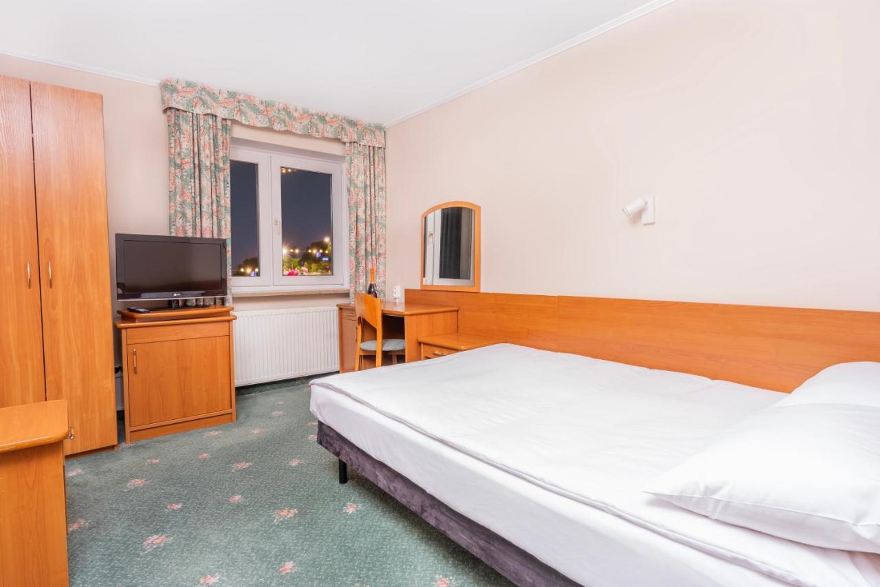Hotel Victory Home Varşova Dış mekan fotoğraf
