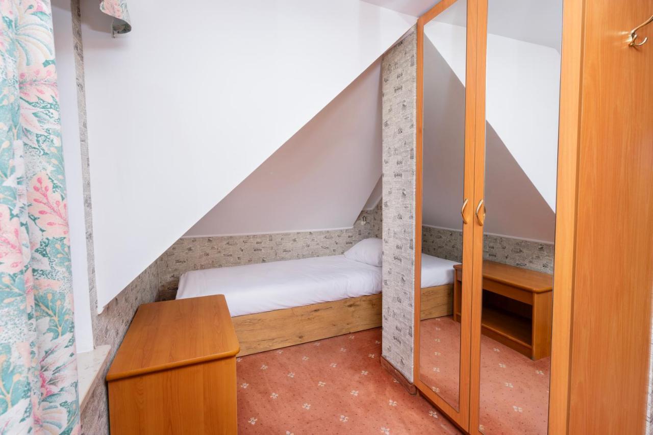 Hotel Victory Home Varşova Dış mekan fotoğraf