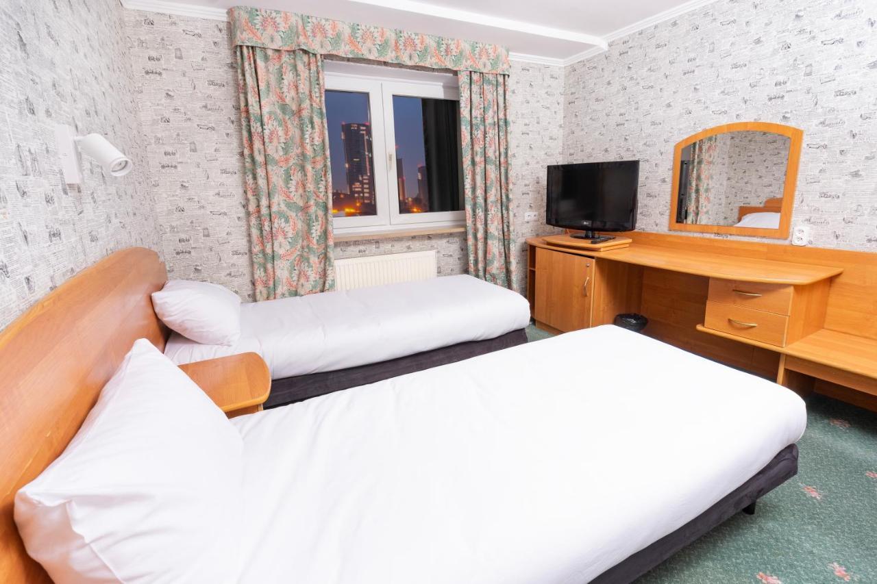 Hotel Victory Home Varşova Dış mekan fotoğraf