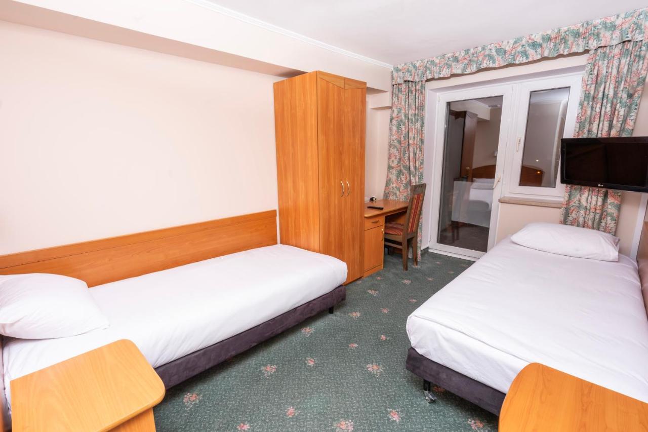 Hotel Victory Home Varşova Dış mekan fotoğraf