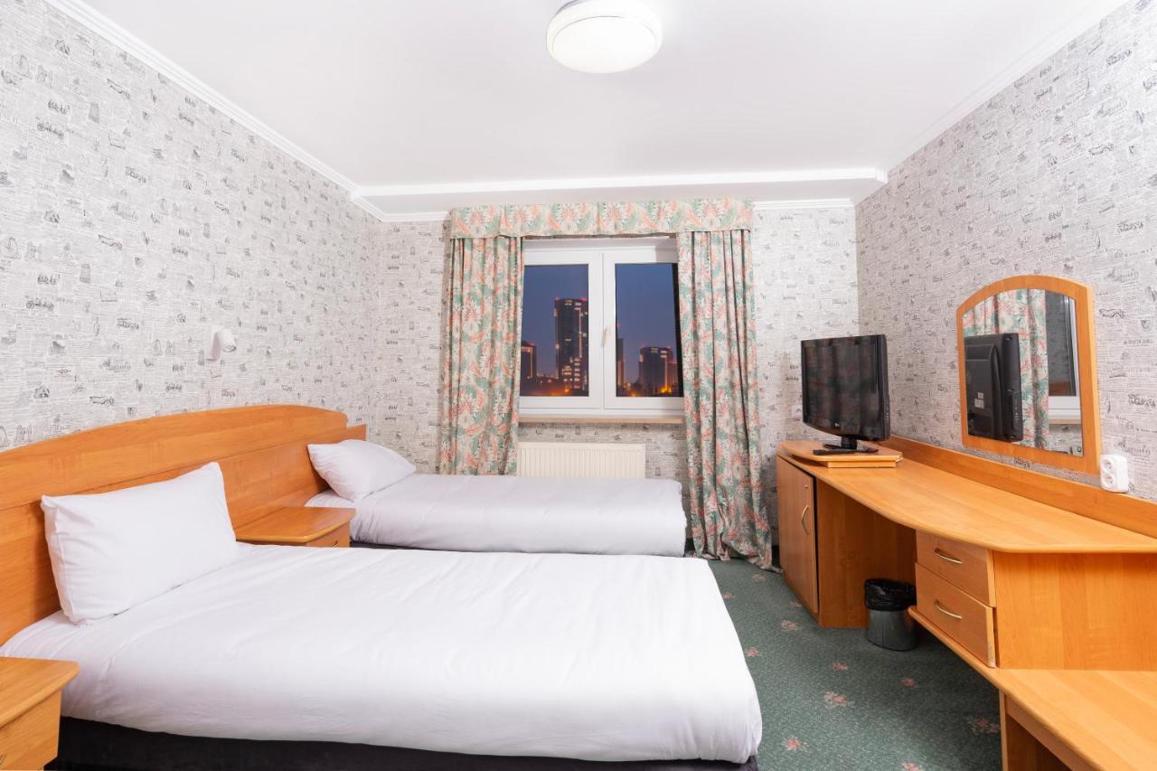 Hotel Victory Home Varşova Dış mekan fotoğraf