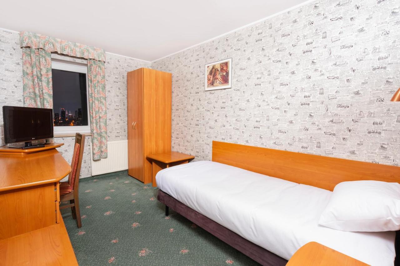 Hotel Victory Home Varşova Dış mekan fotoğraf