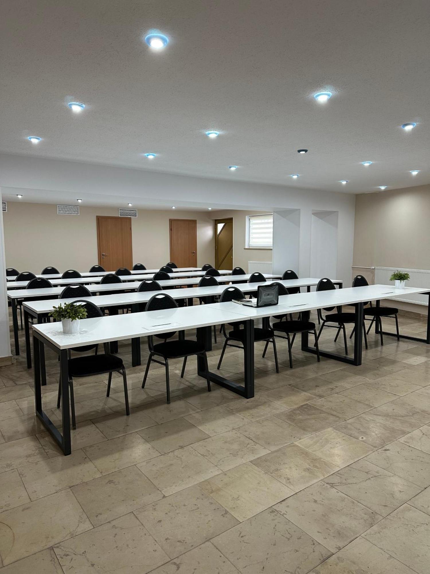 Hotel Victory Home Varşova Dış mekan fotoğraf