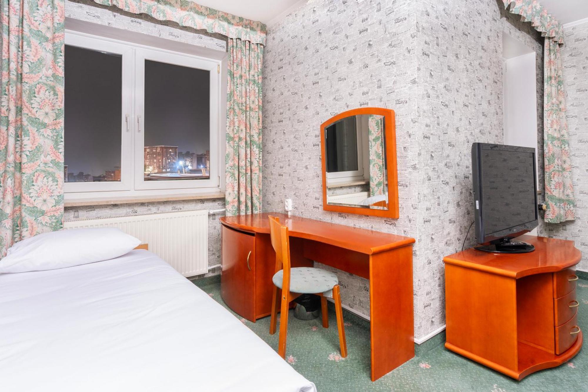 Hotel Victory Home Varşova Dış mekan fotoğraf