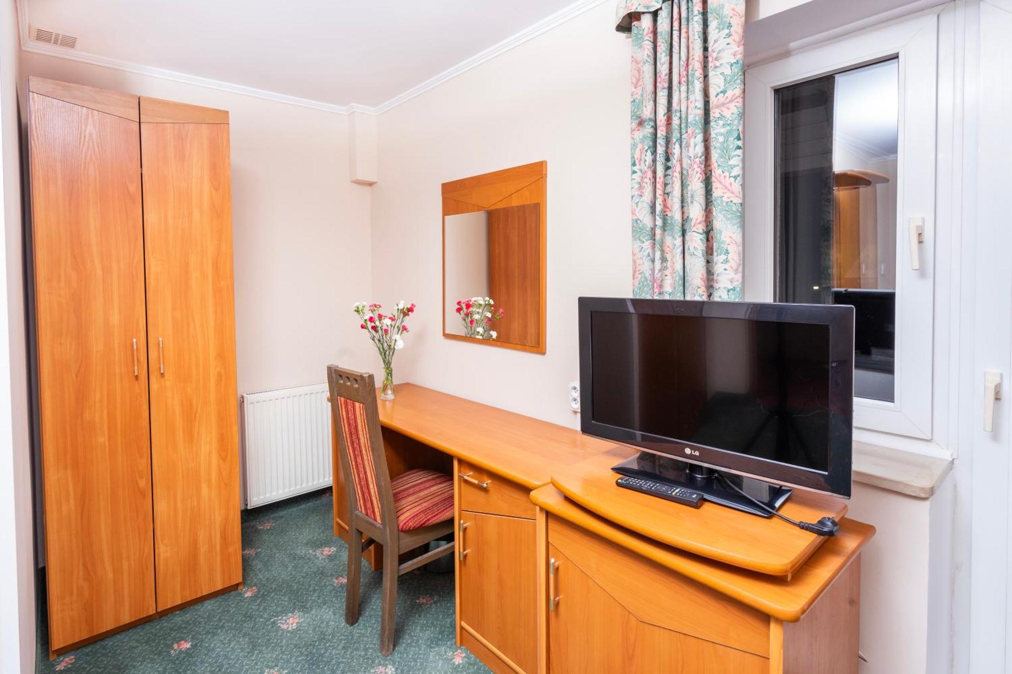 Hotel Victory Home Varşova Dış mekan fotoğraf