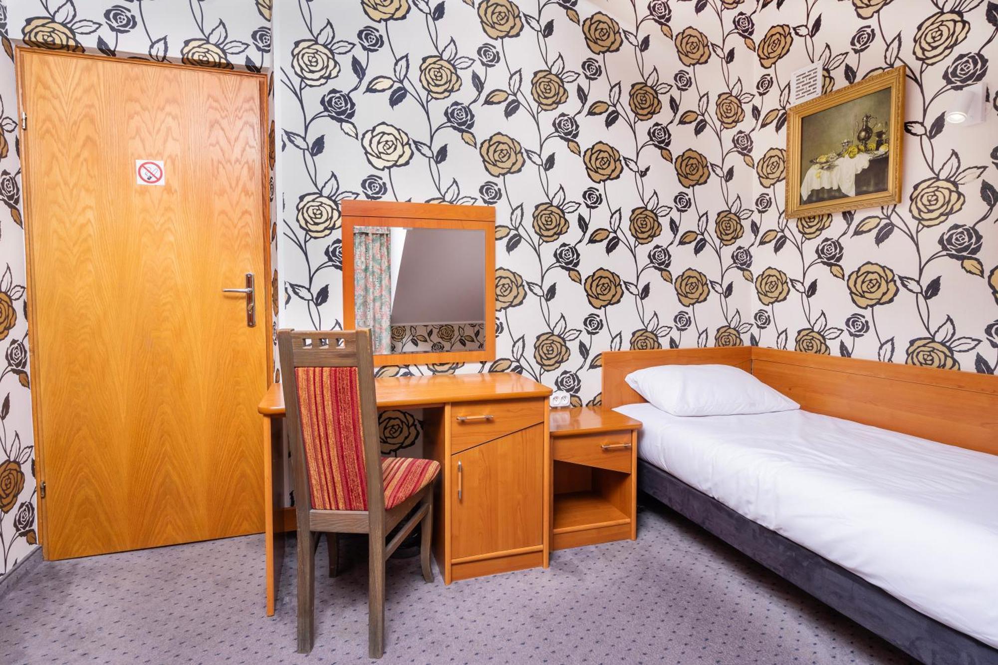 Hotel Victory Home Varşova Dış mekan fotoğraf