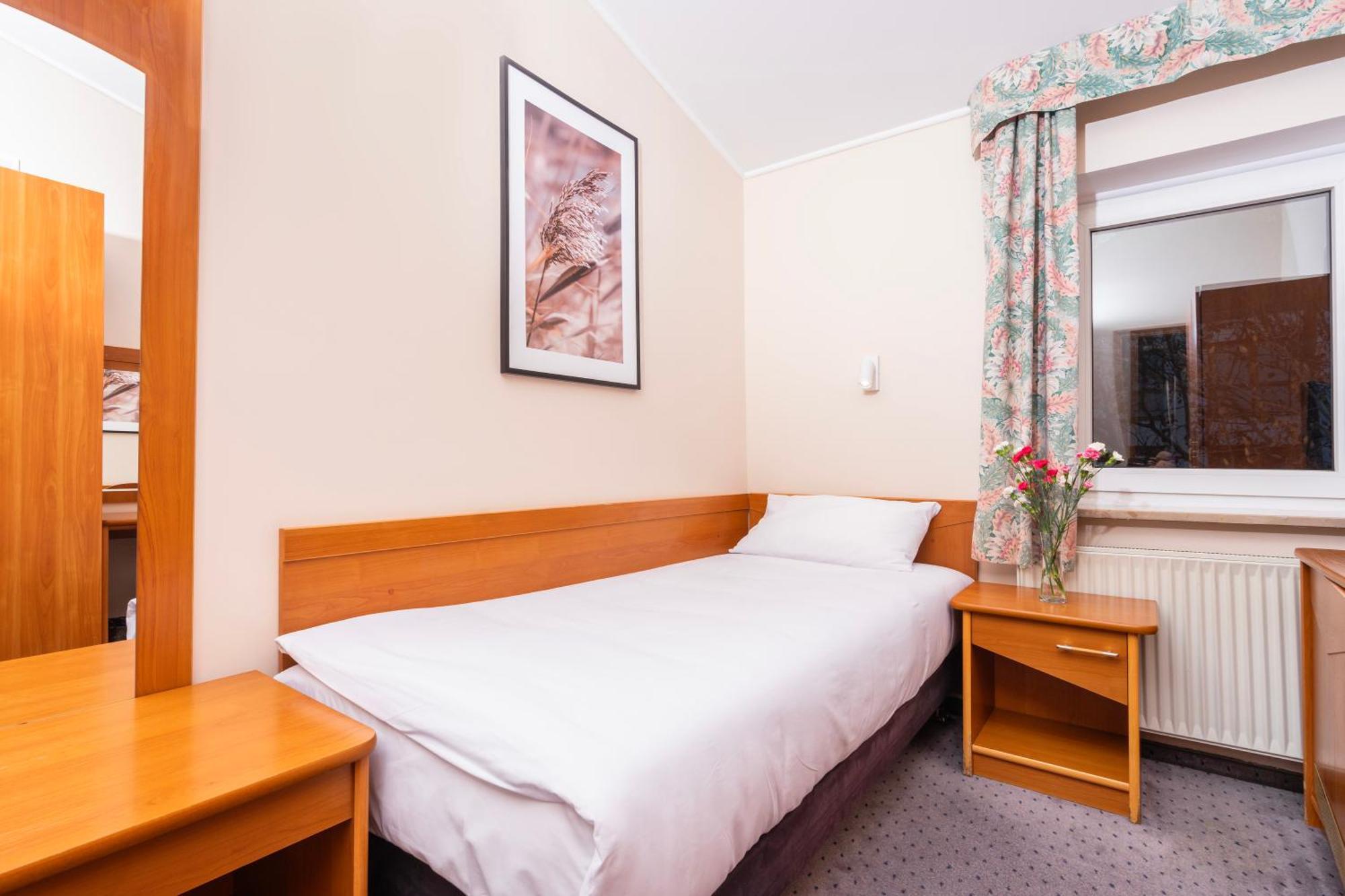 Hotel Victory Home Varşova Dış mekan fotoğraf